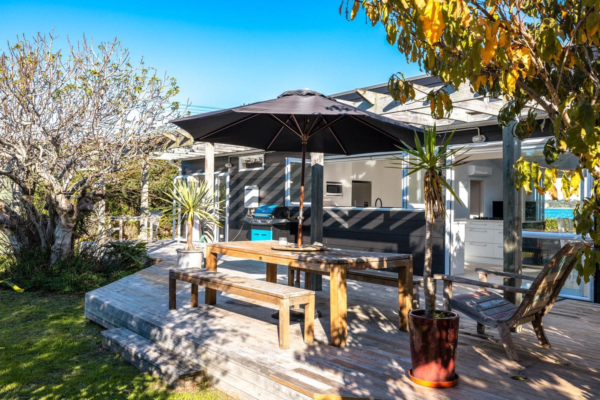Driftwood Beach House With Spa Pool - Absolute Beachfront! Blackpool Ngoại thất bức ảnh