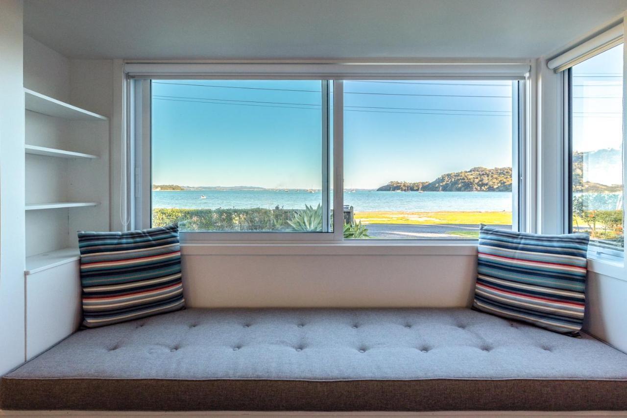 Driftwood Beach House With Spa Pool - Absolute Beachfront! Blackpool Ngoại thất bức ảnh